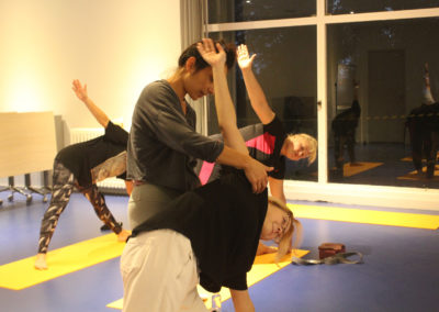 Photo d'un cours de Yoga à l'Aubreçay